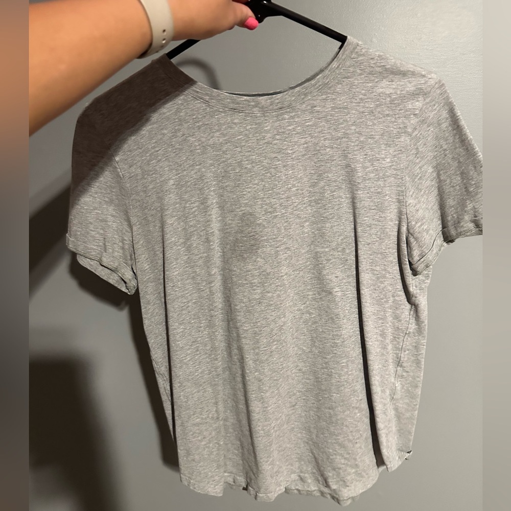 Lululemon t shirt